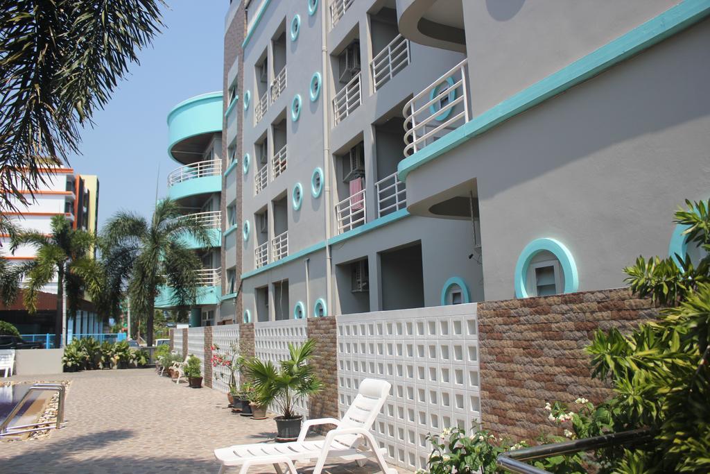 Lomsabai Apartments Bangsaen Exterior foto